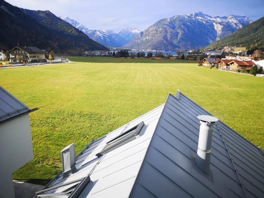 Urban Mountain Chalet With Lake View Maurach  Bagian luar foto