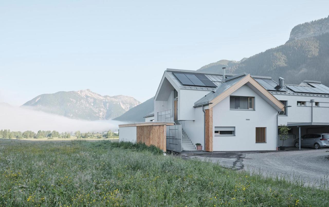 Urban Mountain Chalet With Lake View Maurach  Bagian luar foto