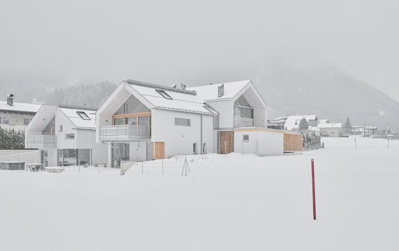 Urban Mountain Chalet With Lake View Maurach  Bagian luar foto