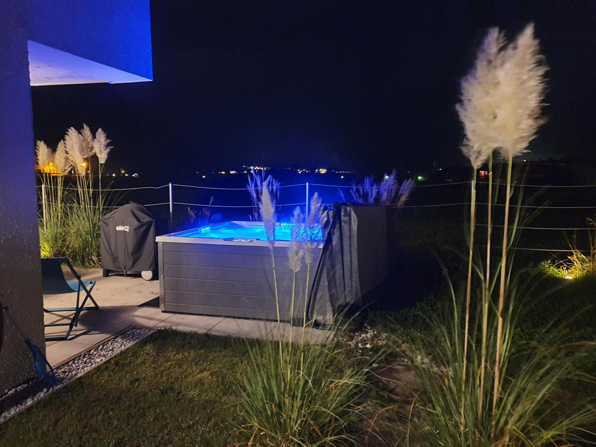Urban Mountain Chalet With Lake View Maurach  Bagian luar foto